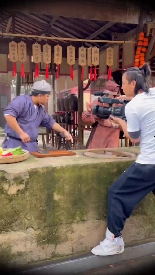 搞笑的道具视频大全,笑料百出！搞笑道具视频大盘点